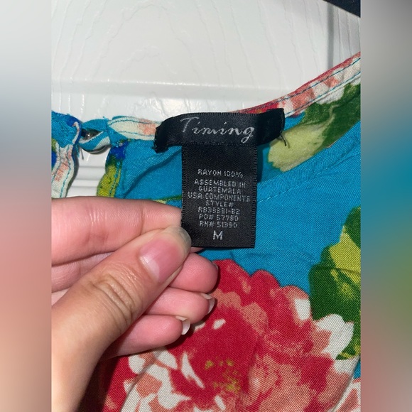 Timing Blue Floral Blouse Medium - Picture 4 of 5